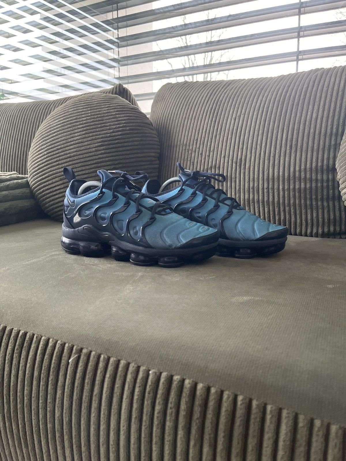 Nike Nike Air VaporMax Plus Obsidian Size US 9.5 / EU 42-43 - 3 Thumbnail