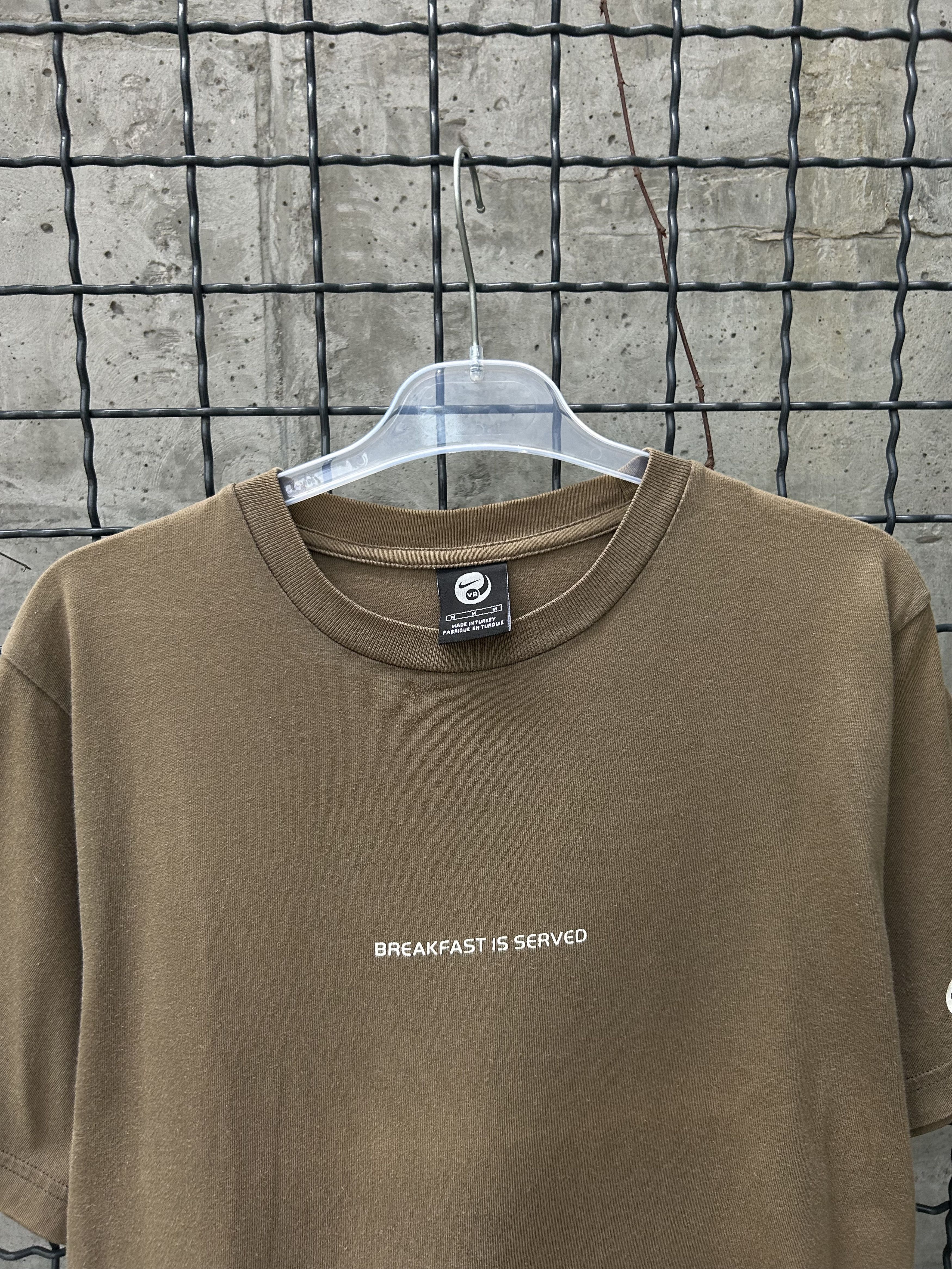 Nike Vintage 2000s Volleyball VB Breakfast is Served T-shirt Size US M / EU 48-50 / 2 - 3 Thumbnail