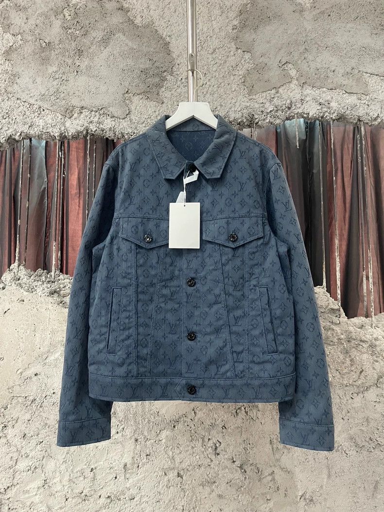 Louis Vuitton Louis Vuitton Blue denim jacket Size US S / EU 44-46 / 1 - 1 Thumbnail