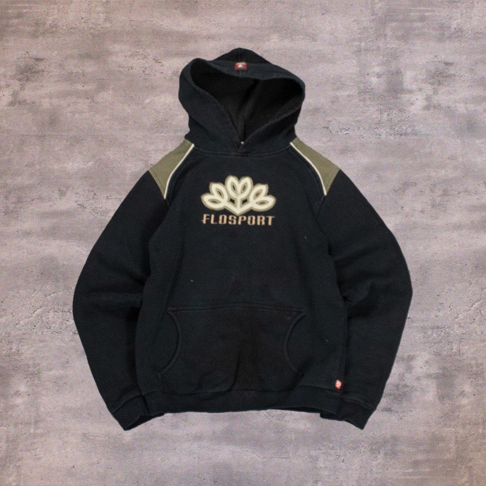 Japanese Brand Y2K 2000's 00's Floss Sports Paneled Black Hoodie Size US S / EU 44-46 / 1 - 1 Thumbnail