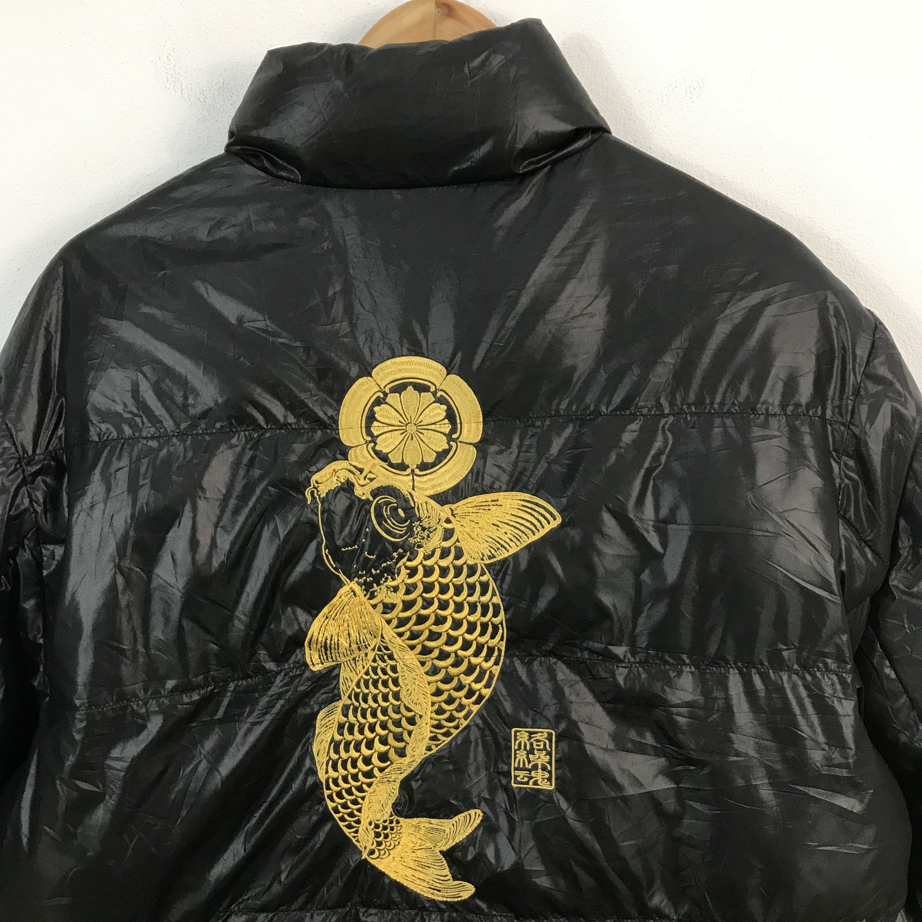 Japanese Brand Kara Kuri tamashi koi fish Puffer jacket Size US XL / EU 56 / 4 - 4 Thumbnail