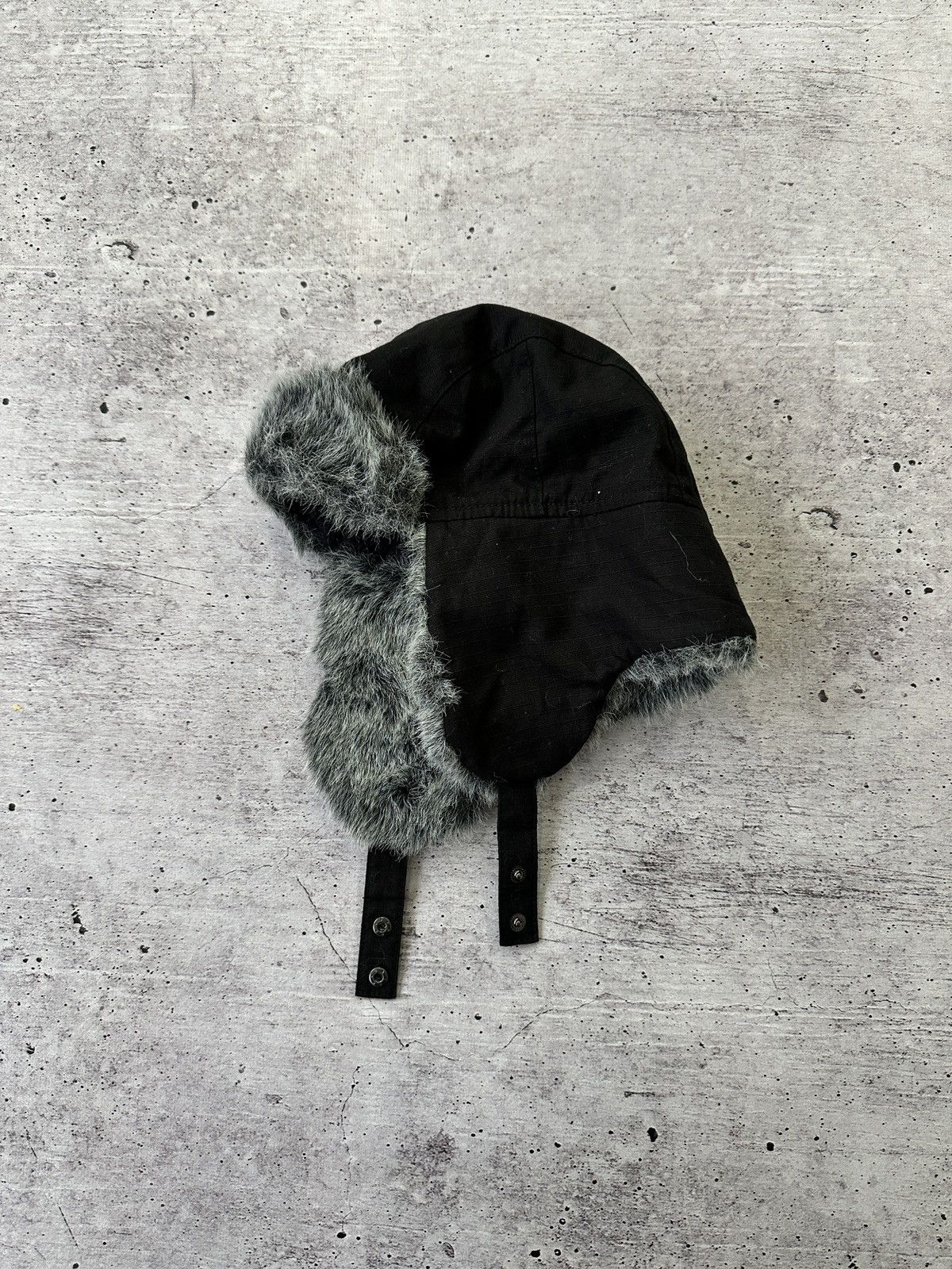 Vintage Vintage Ushanka Hat 90s Size ONE SIZE - 1 Thumbnail