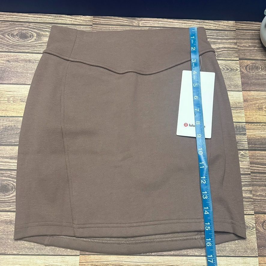 Lululemon Lululemon Scuba High Rise Mini Skirt NWT Size XS (TPTC) Size 27" / US 4 / IT 40 - 6 Thumbnail