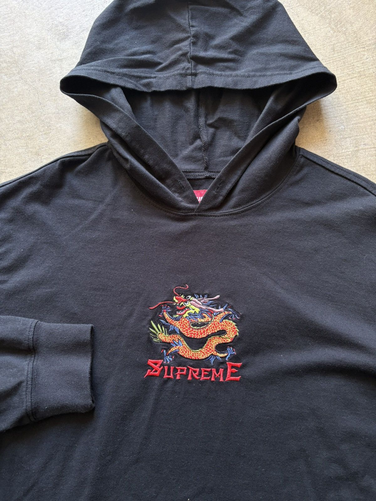 Supreme Supreme Dragon hooded long sleeve shirt size M Size US M / EU 48-50 / 2 - 2 Thumbnail