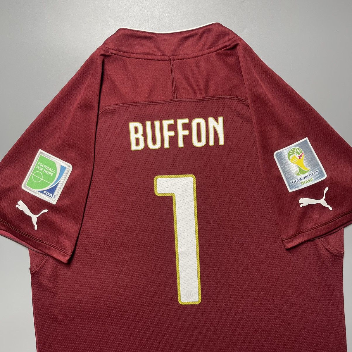 Puma ITALY PUMA 2014 WORLD CUP SOCCER GOALKEEPER JERSEY #1 BUFFON Size US XL / EU 56 / 4 - 10 Thumbnail