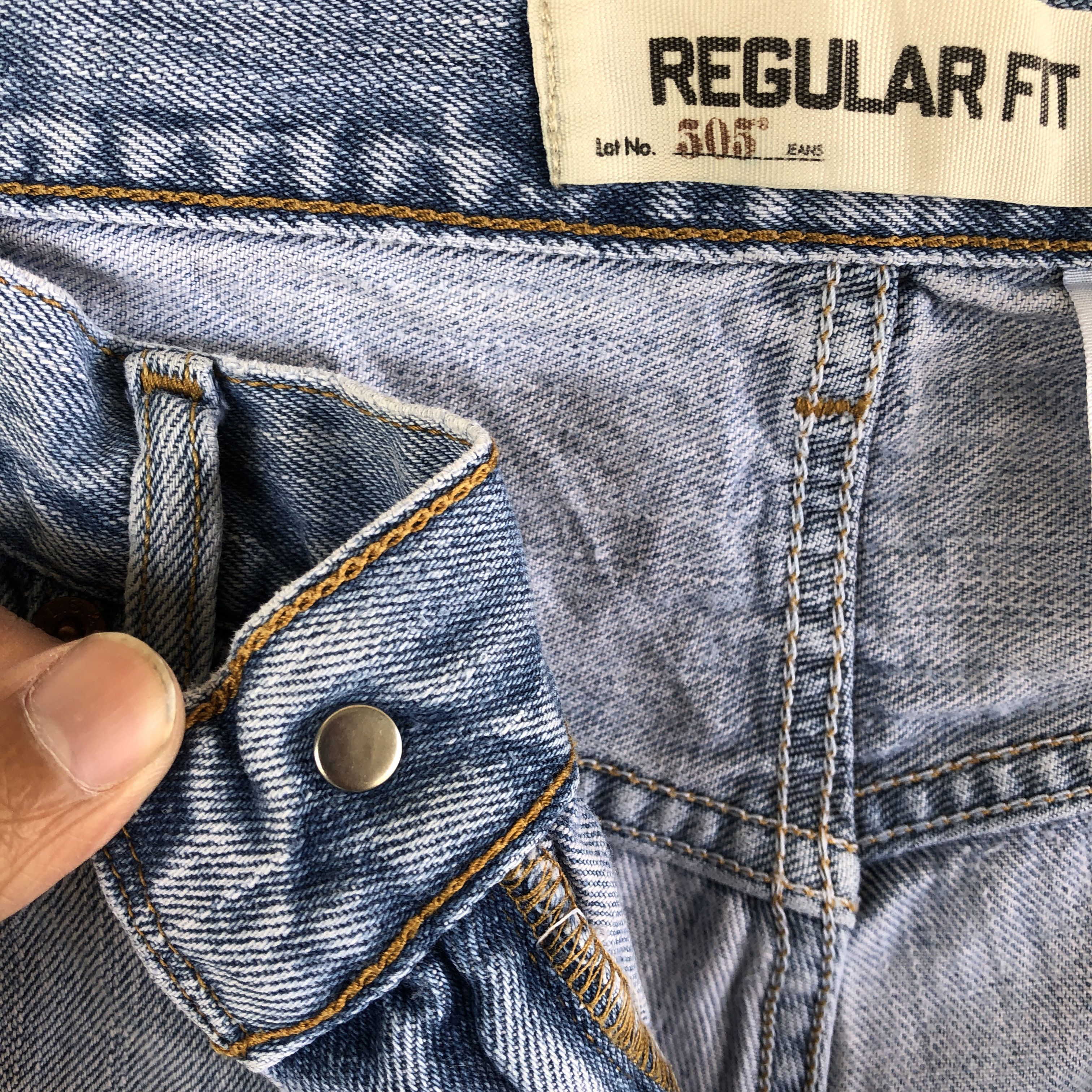 Levi's Vintage Levis 505 Sun Faded Jeans Levi's Light Wash Denim Size US 32 / EU 48 - 7 Thumbnail