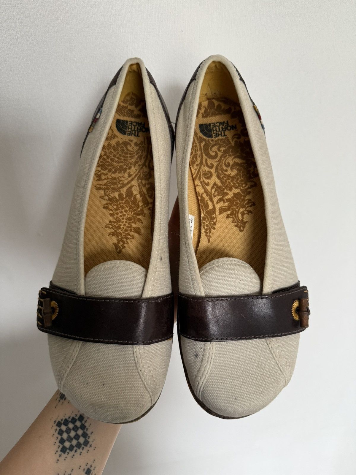 The North Face Vintage The North Face Women's Tan and Brown Loafers Size US 7 / IT 37 - 2 Thumbnail