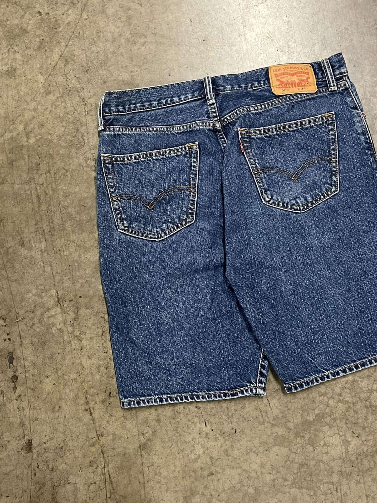 Levi's × Vintage Levi’s jorts baggy fit style 505s vintage streetwear hype Size US 34 / EU 50 - 2 Thumbnail