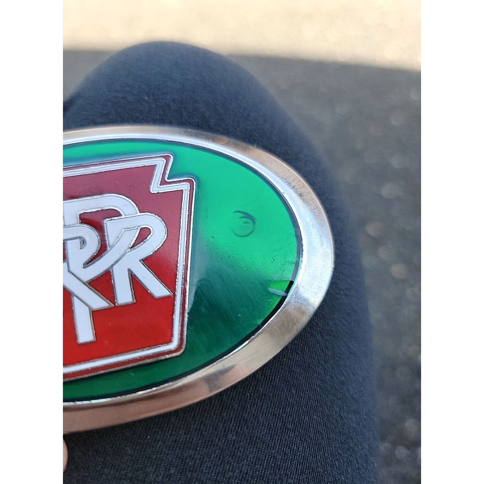 Vintage VINTAGE PRR Pennsylvania Railroad Branded Belt Buckle Logo Metal Red Green Enamel 1980s Vehicles/Transportation Mens Womens Boys Girls Size ONE SIZE - 4 Thumbnail