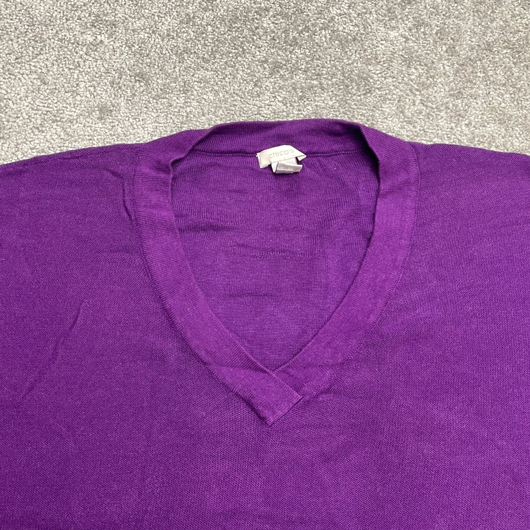 Vintage Chico's Sweater Shirt Womens M Purple V-Neck Short Sleeve Knit Pocket Casual Knitwear Regular Fit Pullover Housewears Size M / US 6-8 / IT 42-44 - 4 Thumbnail