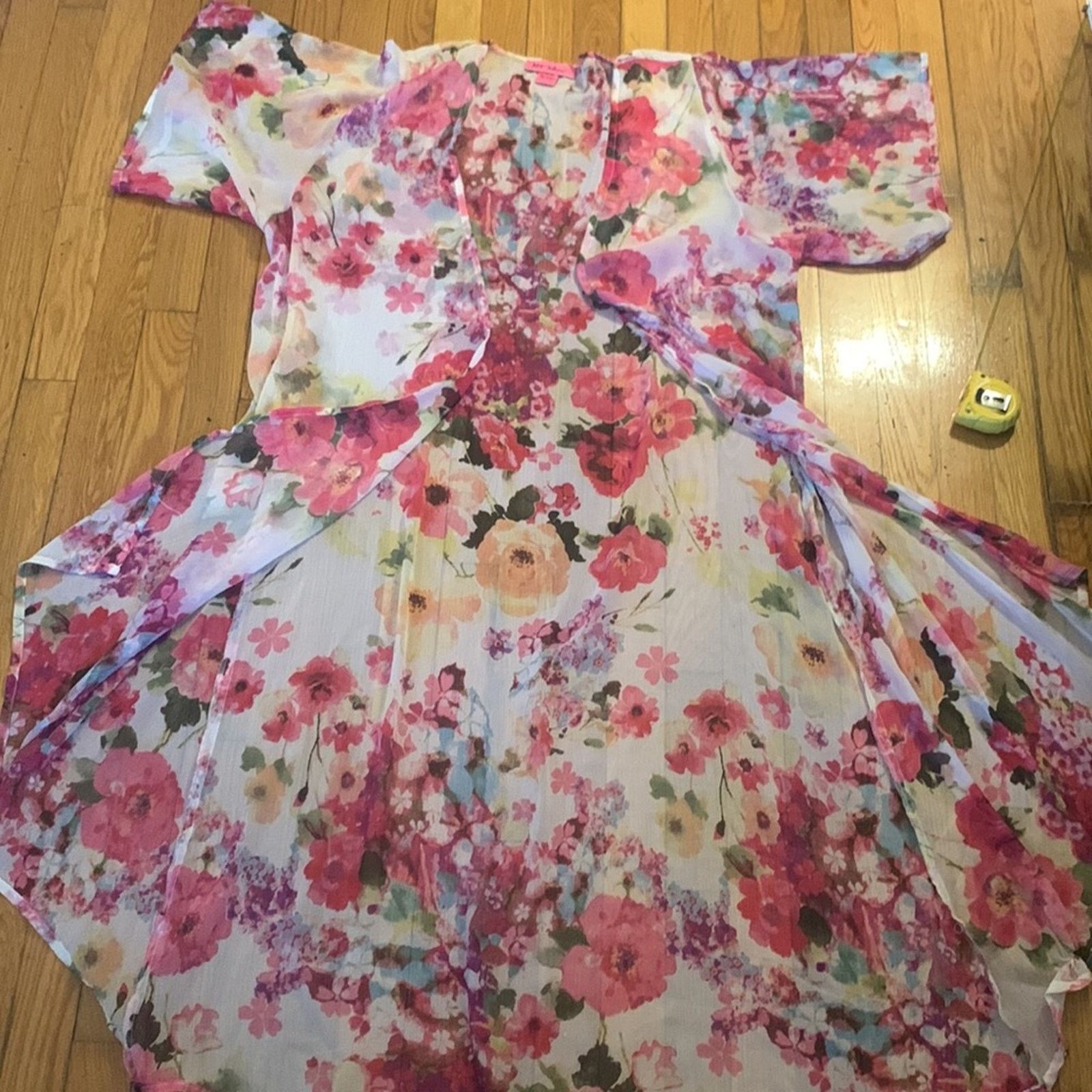 Betsey Johnson Betsey Johnson sheer floral kimono robe wrap coverup Size ONE SIZE - 7 Thumbnail