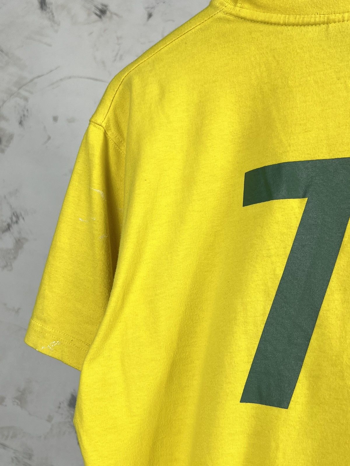 Vintage Brazil 2010 FIFA World Cup T-Shirt Size M - L Size US L / EU 52-54 / 3 - 5 Thumbnail