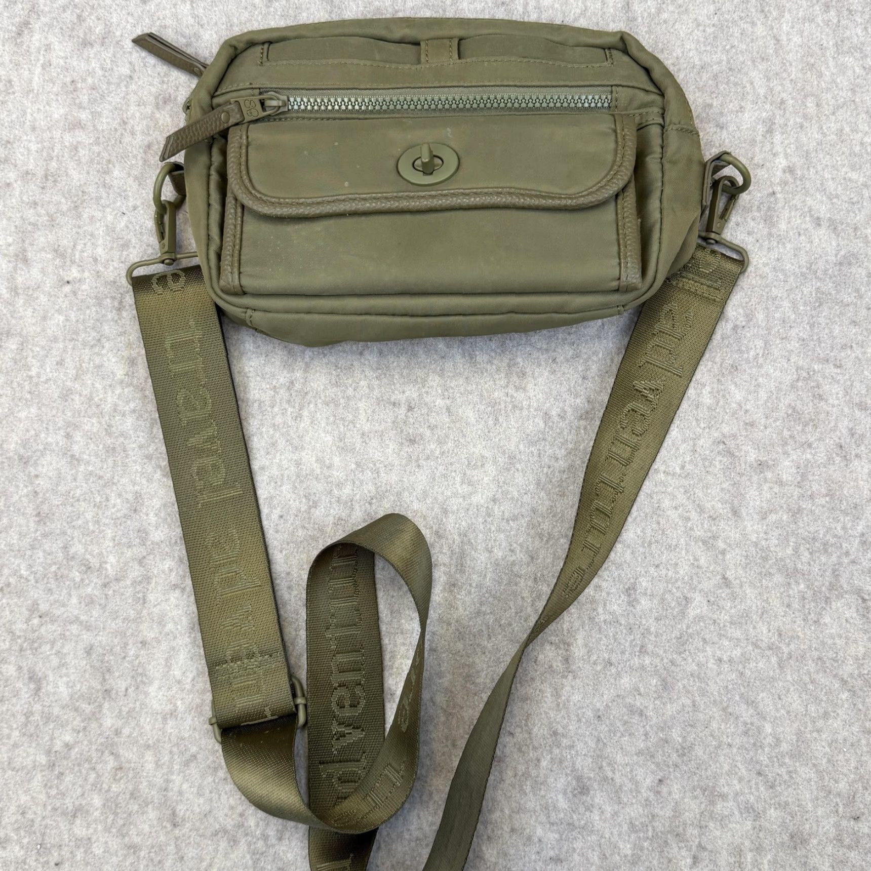 Vintage Travel Crossbody Bag Unisex Small Green Adjustable Strap Zip Pockets Detachable Size ONE SIZE - 4 Thumbnail