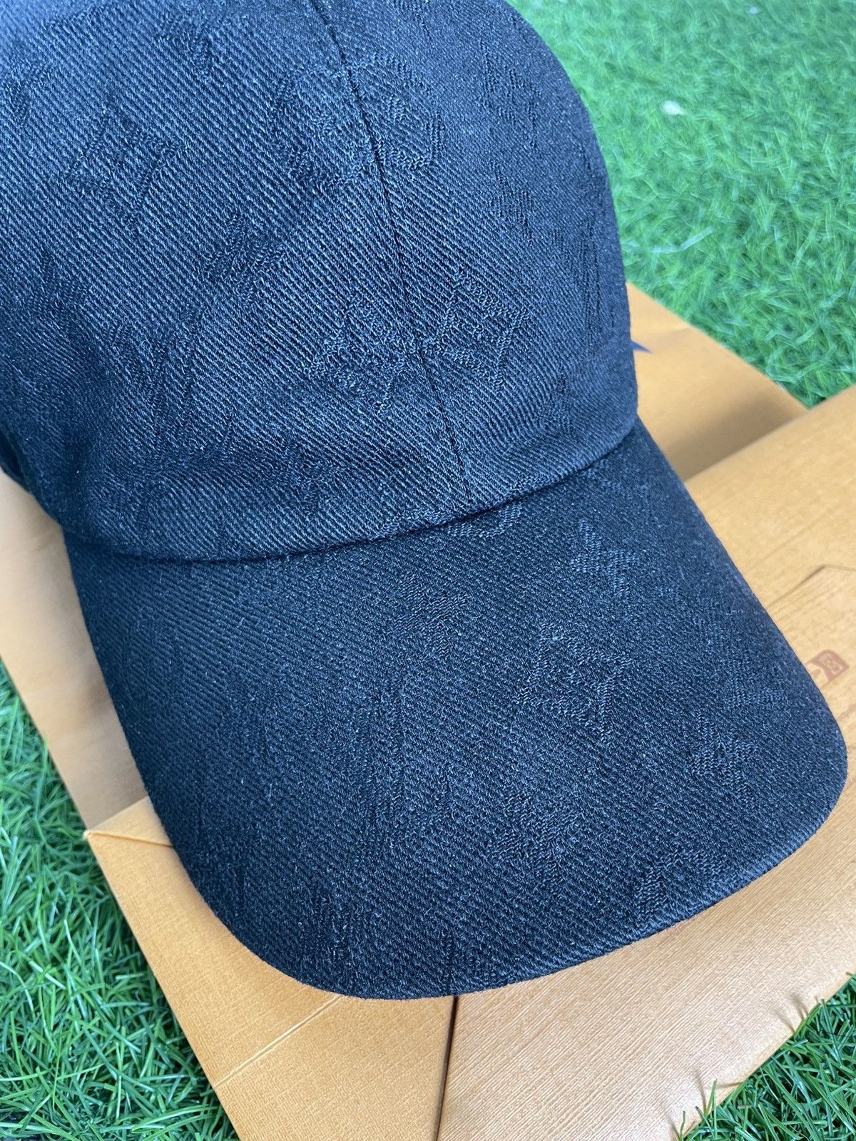 Louis Vuitton Authentic LOUIS VUITTON monogram Hat Size ONE SIZE - 4 Thumbnail