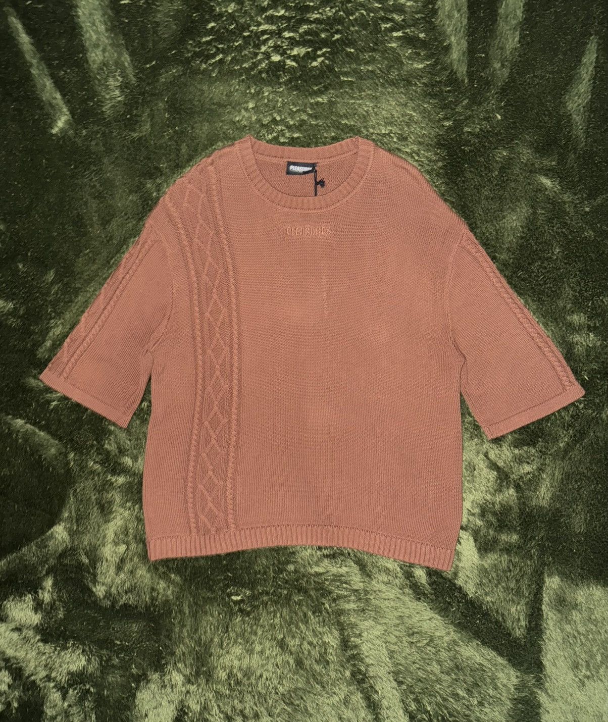 Pleasures [L] Pleasures oversized fit mock neck knit wear T-shirts Size US L / EU 52-54 / 3 - 1 Thumbnail
