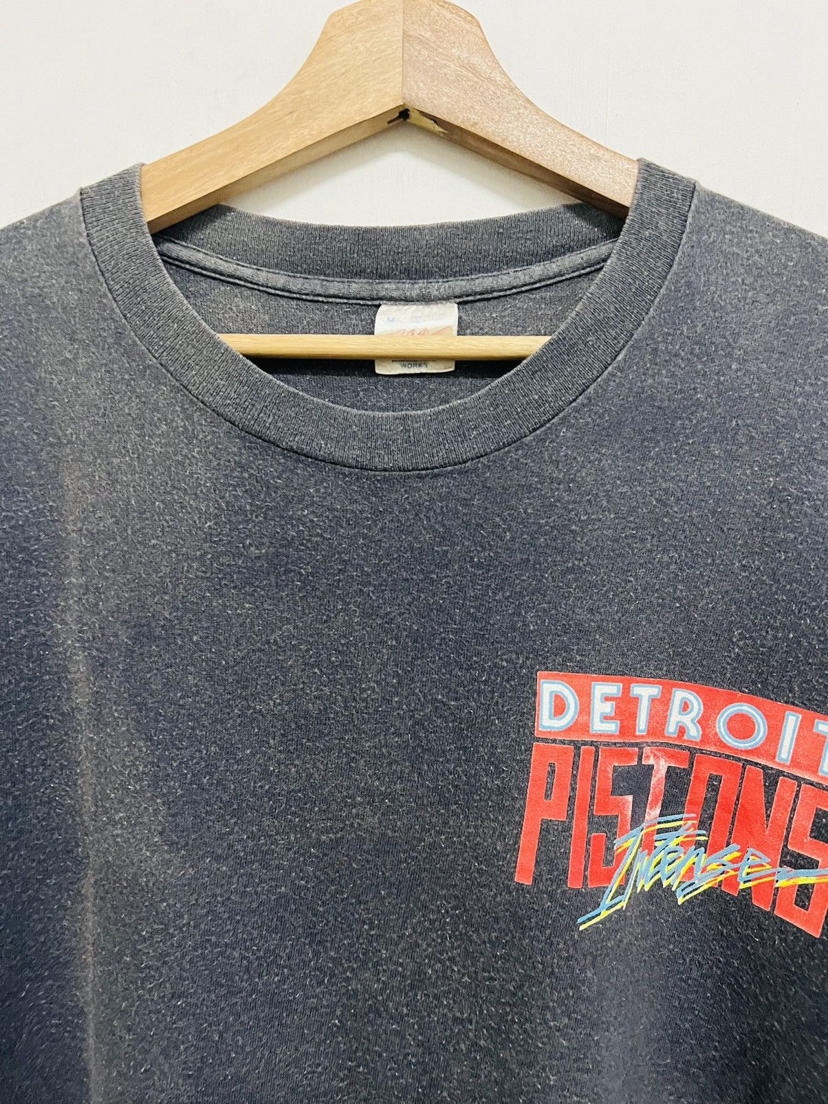 NBA Vintage Isiah Thompson Detroit Pistons Magic Johnson Tee Size US M / EU 48-50 / 2 - 5 Thumbnail