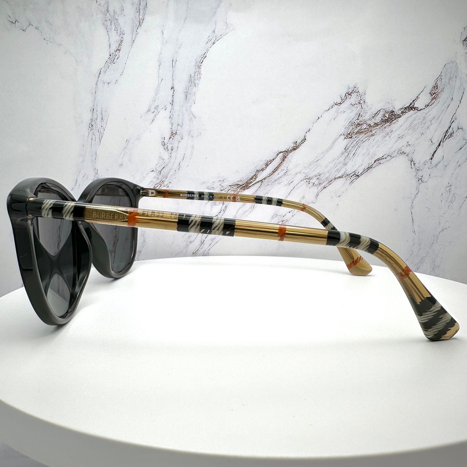 New Burberry Sunglasses Black Round Pantos Frame Checkered