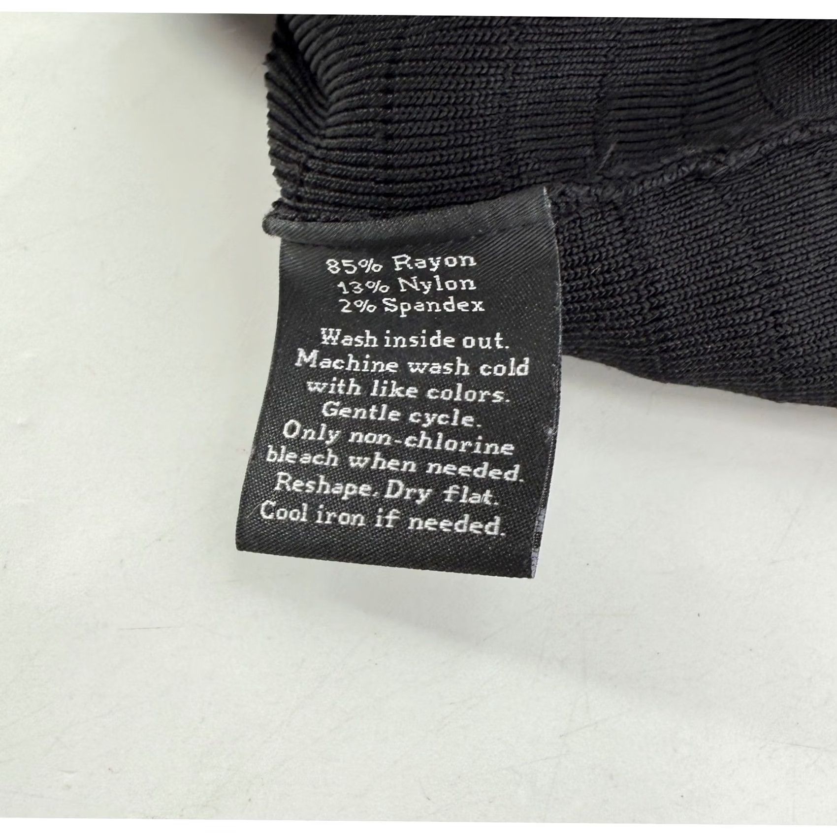Vintage VINTAGE Rock Republic Skirt Womens XS Black Bandage Mini Knee Length High Rise Stretch Spandex Knit Casual Party/Cocktail Womens XS Size 26" / US 2 / IT 38 - 4 Thumbnail