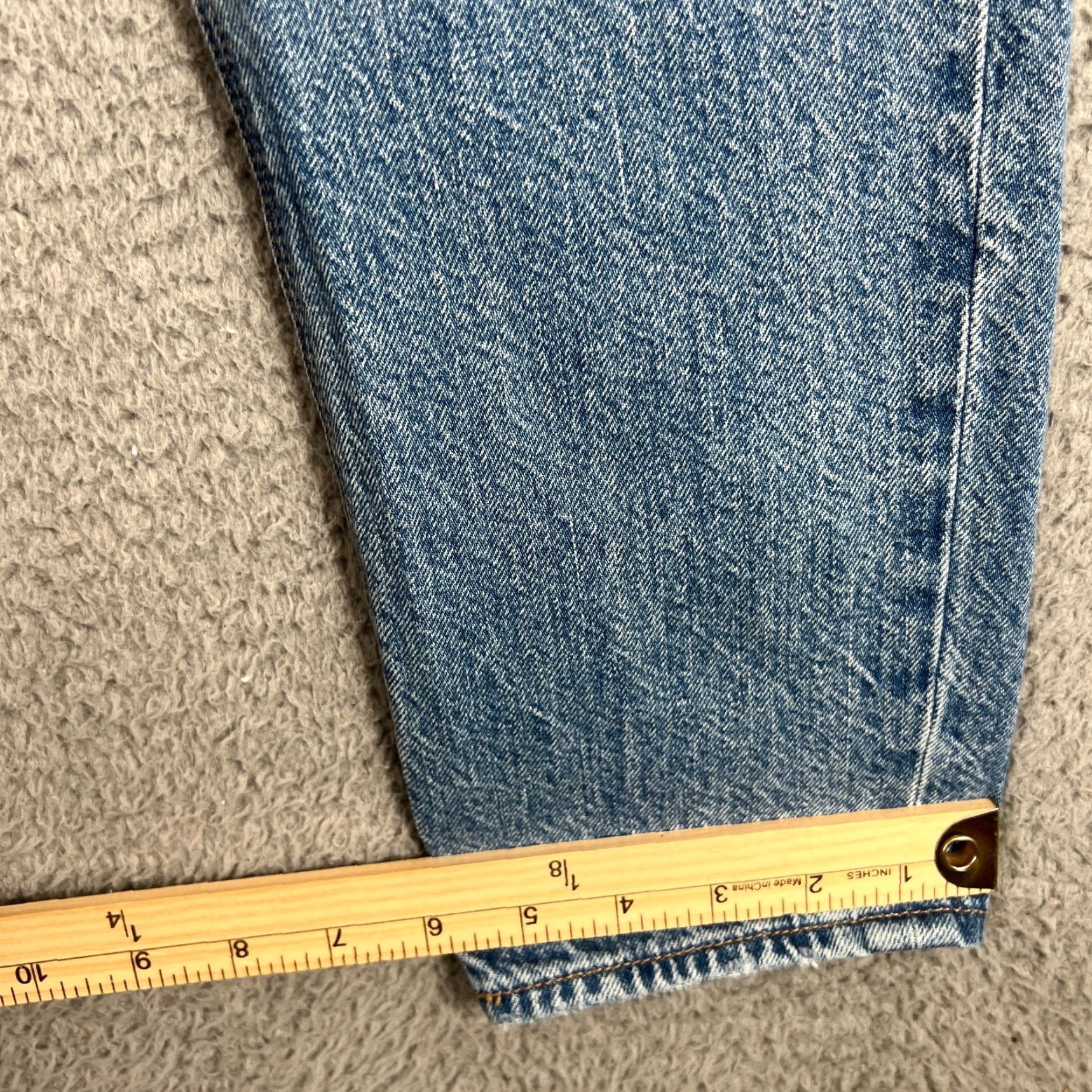 American Eagle Outfitters American Eagle Mom Jeans Women's Size 2 Light Wash Distressed 29" Inseam Blue Denim Size 26" / US 2 / IT 38 - 6 Thumbnail