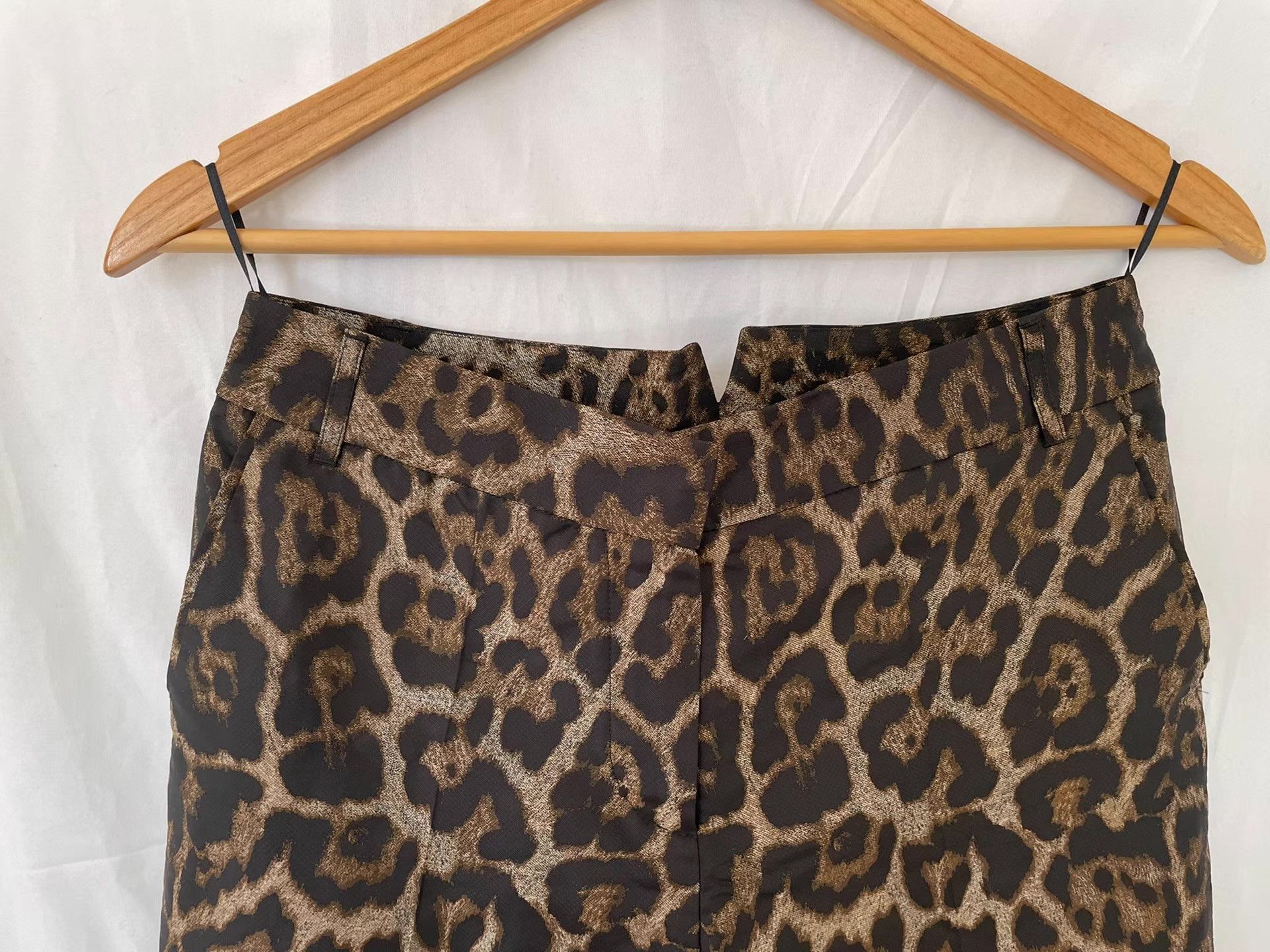 Lanvin Lanvin Women's Leopard Print Pencil Pants Ｑ21 Size 36" / US 14 / IT 50 - 4 Thumbnail