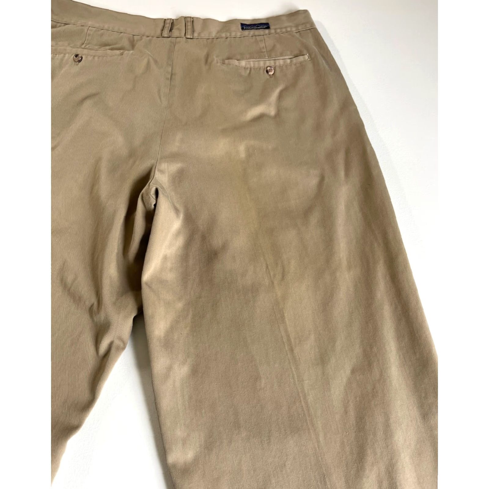 Patagonia VINTAGE Patagonia Men’s 80s 90s Chino Pants Pleated Sz 40 Tan Cotton Blend Canvas Regular Front Pockets Straight Inseam 32 Mens Size US 40 / EU 56 - 5 Thumbnail
