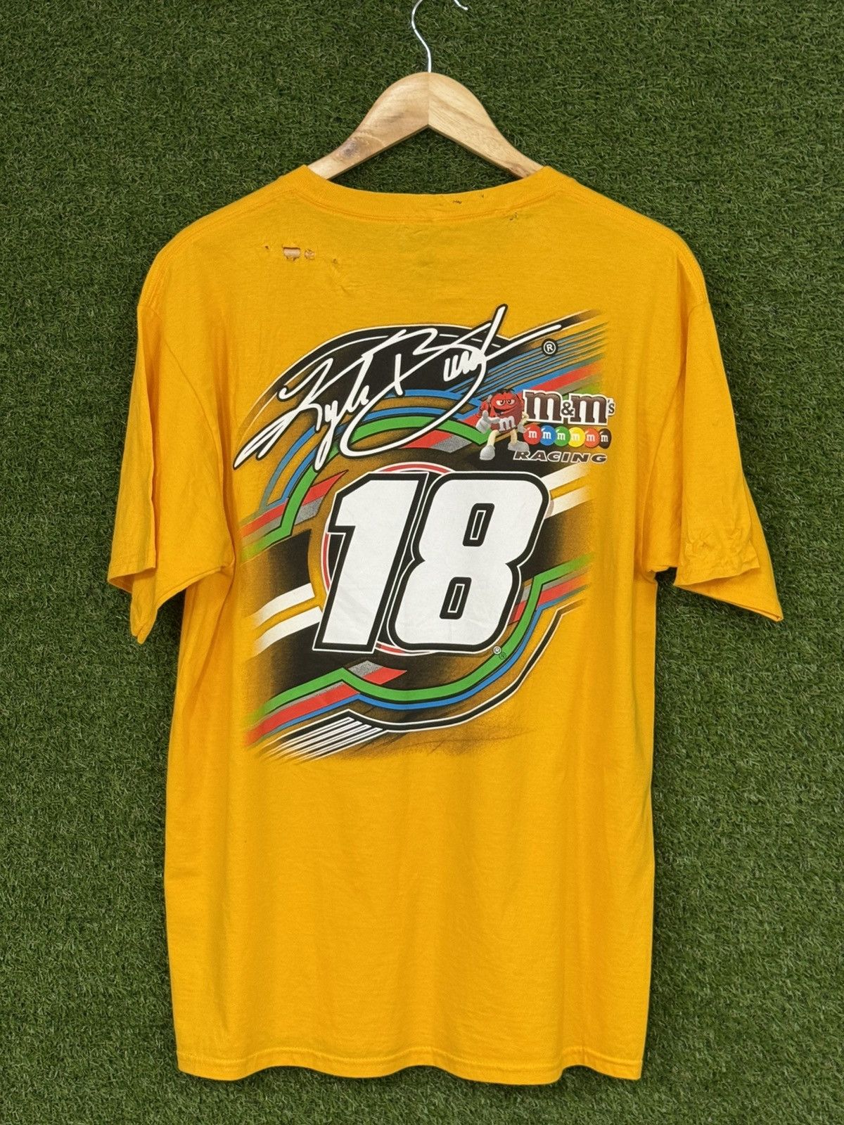 Vintage M&M MnM Candy Nascar Toyota Distressed Race Tee Large Size US L / EU 52-54 / 3 - 1 Thumbnail