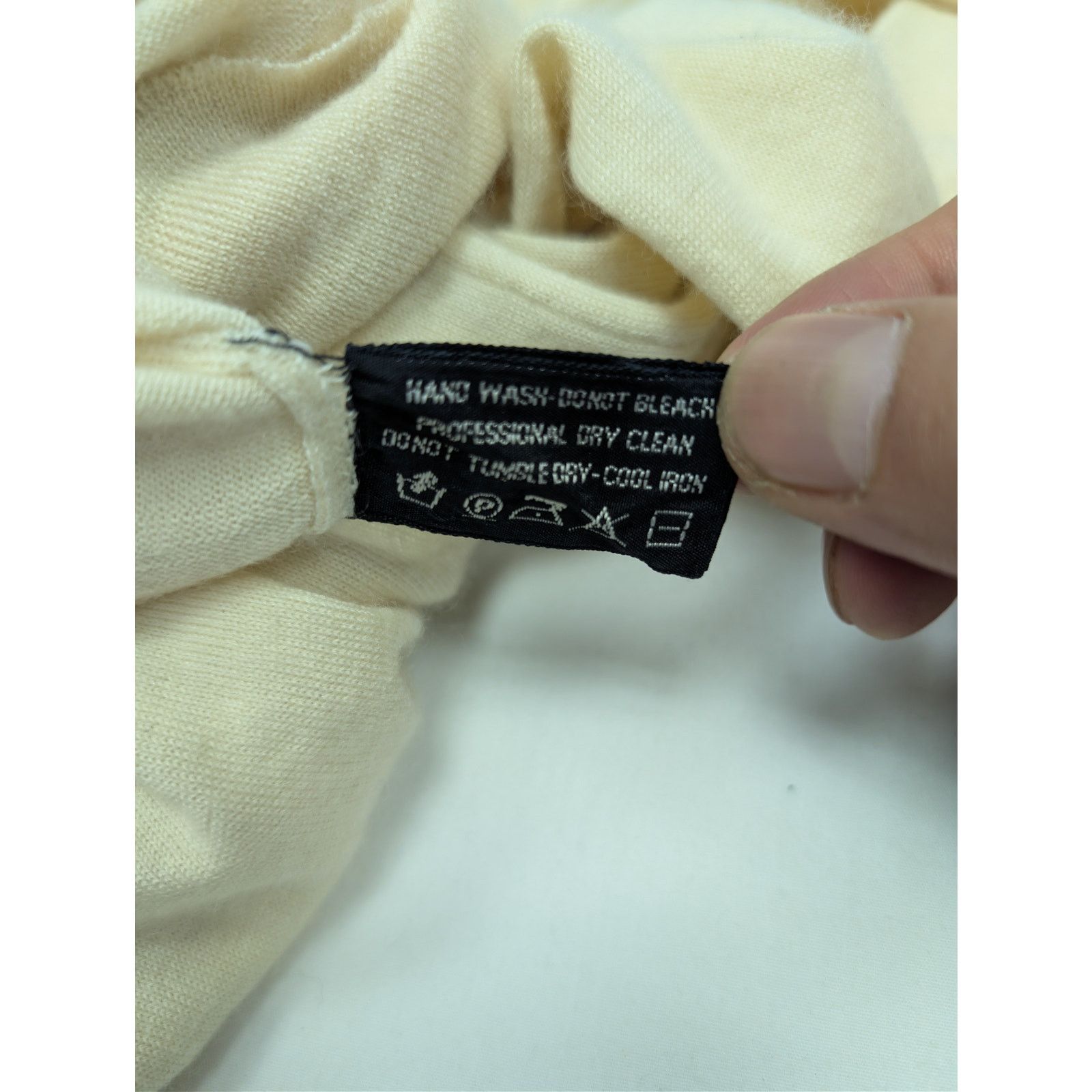 Tom Ford o1rshd1 CC20 Cardigan Sweater in Beige Size US L / EU 52-54 / 3 - 17 Thumbnail