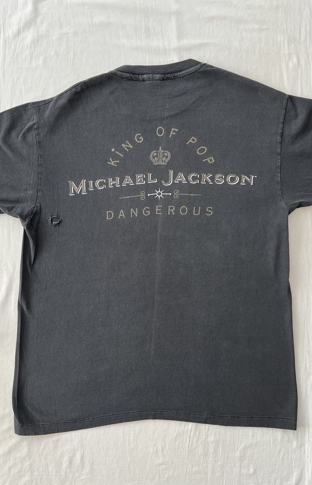 Band Tees Vintage 1992 Michael Jackson Dangerous King of Pop T-shirt Size US L / EU 52-54 / 3 - 16 Thumbnail