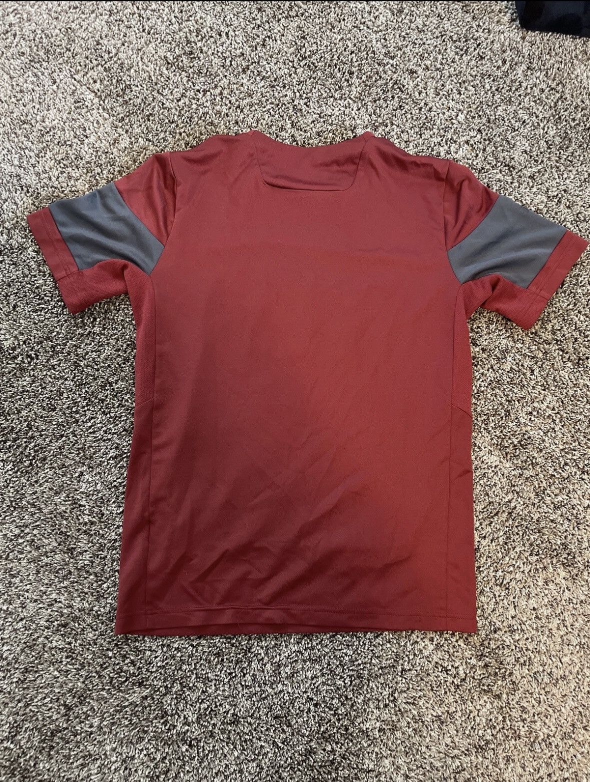 Puma puma mens italia italy soccer jersey burgundy size small Size US S / EU 44-46 / 1 - 3 Thumbnail