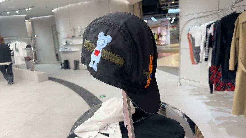 Walter Van Beirendonck walter van beirendonck oyterror Cap Size ONE SIZE - 4 Thumbnail