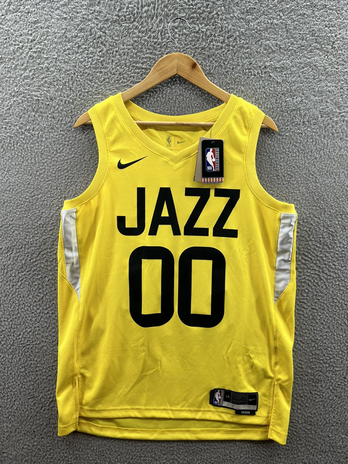 Nike Nike Utah Jazz Icon Edition 2022/23 Men's Dri-FIT NBA Jersey Size US L / EU 52-54 / 3 - 1 Thumbnail