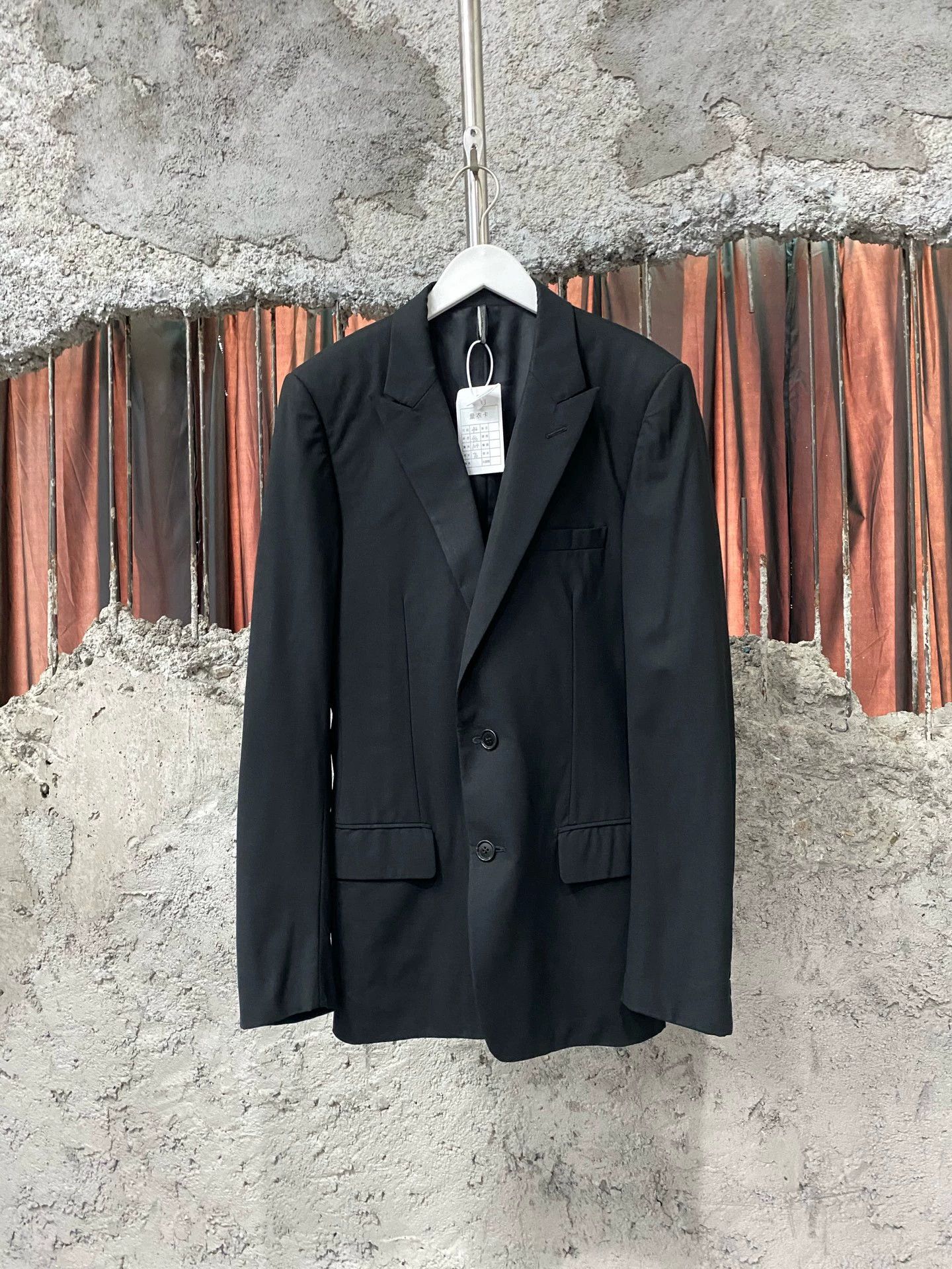 Dior Dior Suit, Size: 46, Condition: 99% New Size US S / EU 44-46 / 1 - 1 Thumbnail