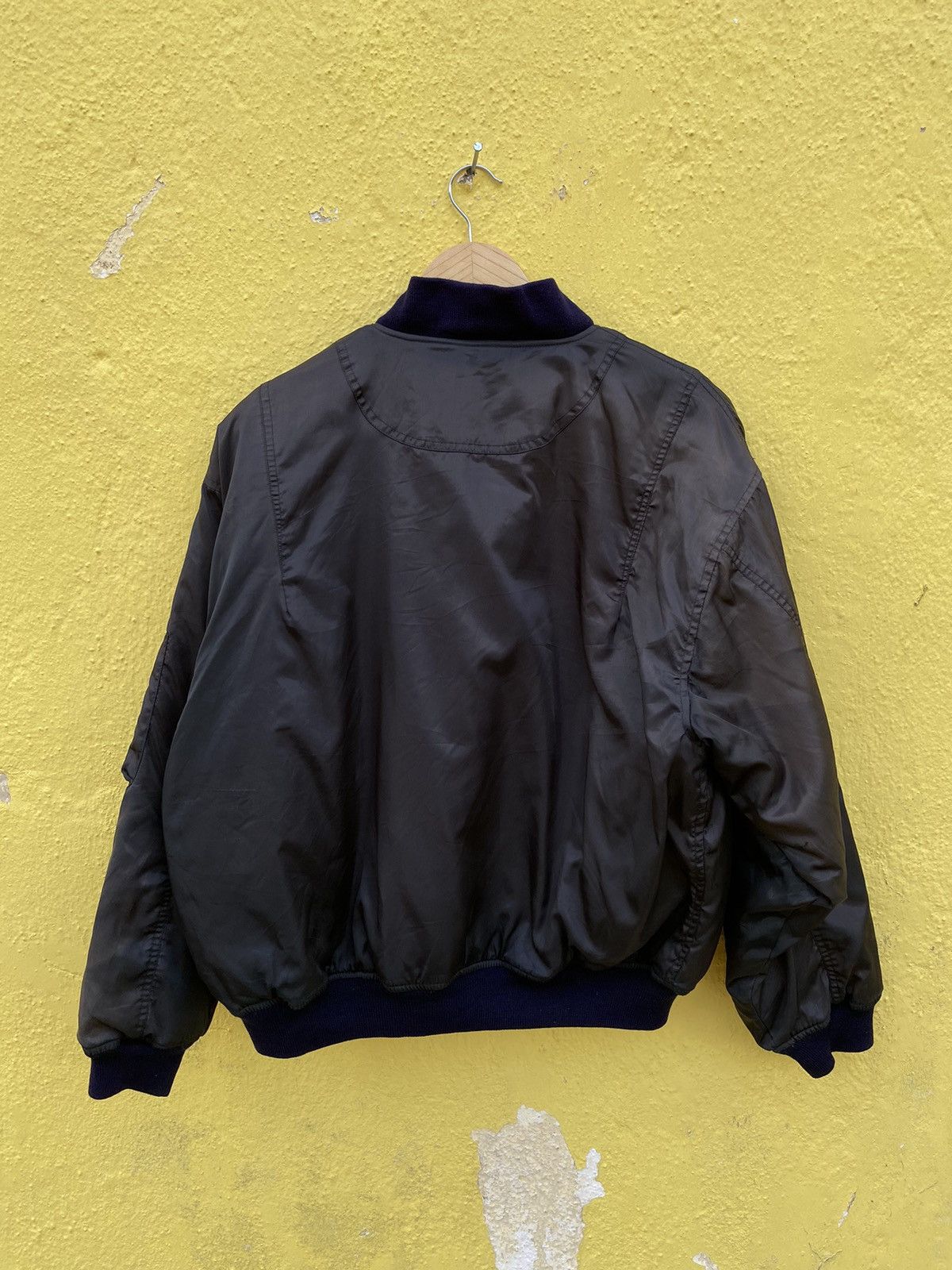 Vintage Vintage MA-1 Flying bomber jacket Size US L / EU 52-54 / 3 - 9 Thumbnail