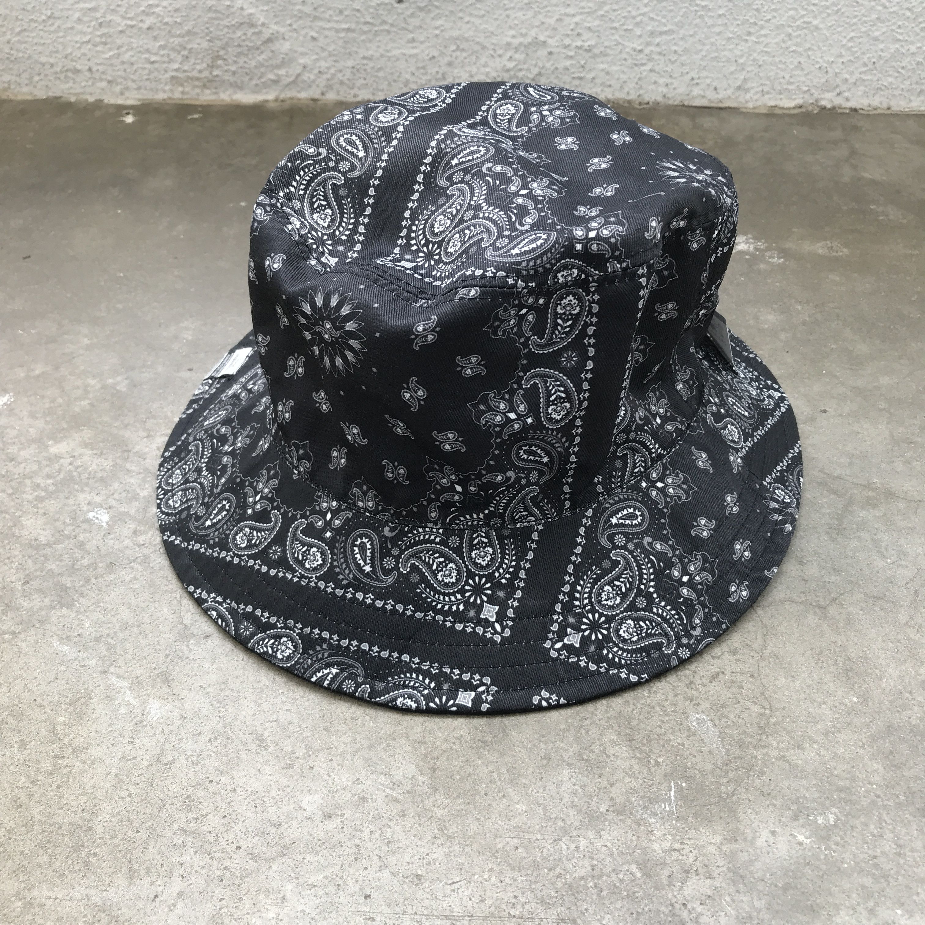 GU × Maison MIHARA YASUHIRO Gu x Miharayasuhiro reversible bucket hat Size ONE SIZE - 6 Thumbnail