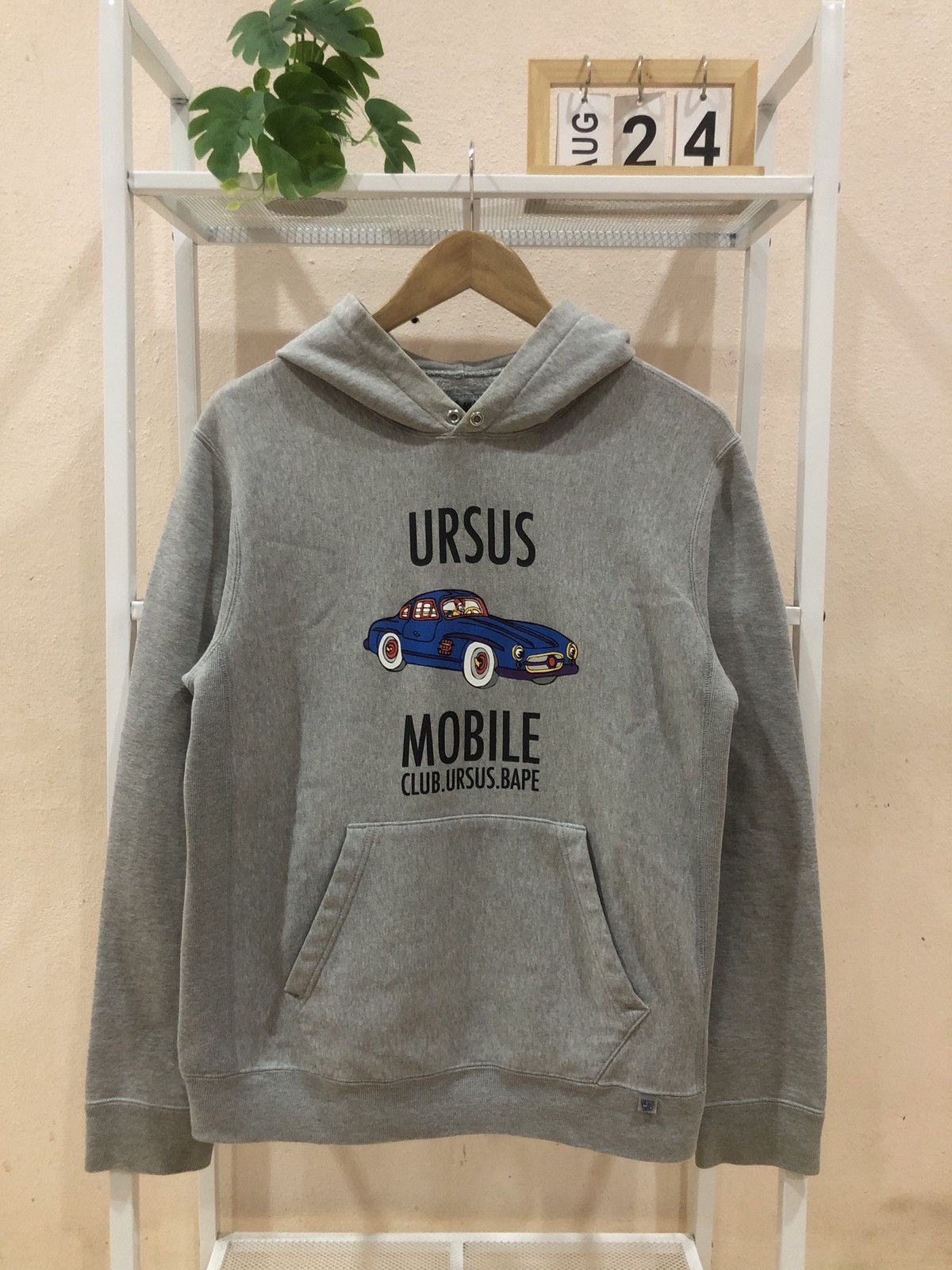 Bape Ursus Mobile Club Ursus BAPE Sweatshirts Pullover Hoodie Size US L / EU 52-54 / 3 - 1 Thumbnail