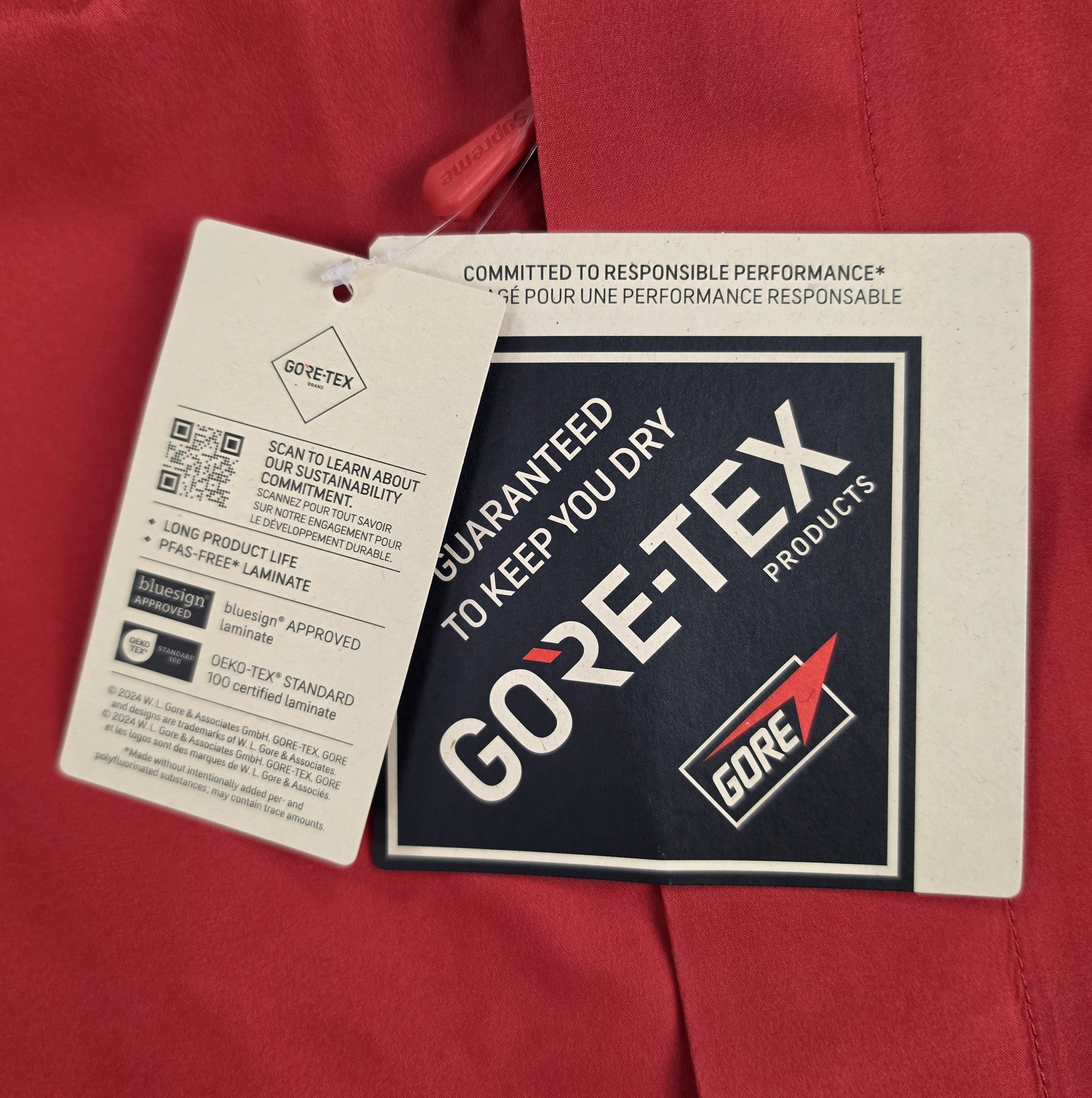 Supreme Supreme GORE-TEX Ghostface Shell Jacket Red SS26 BRAND NEW Size US L / EU 52-54 / 3 - 8 Thumbnail