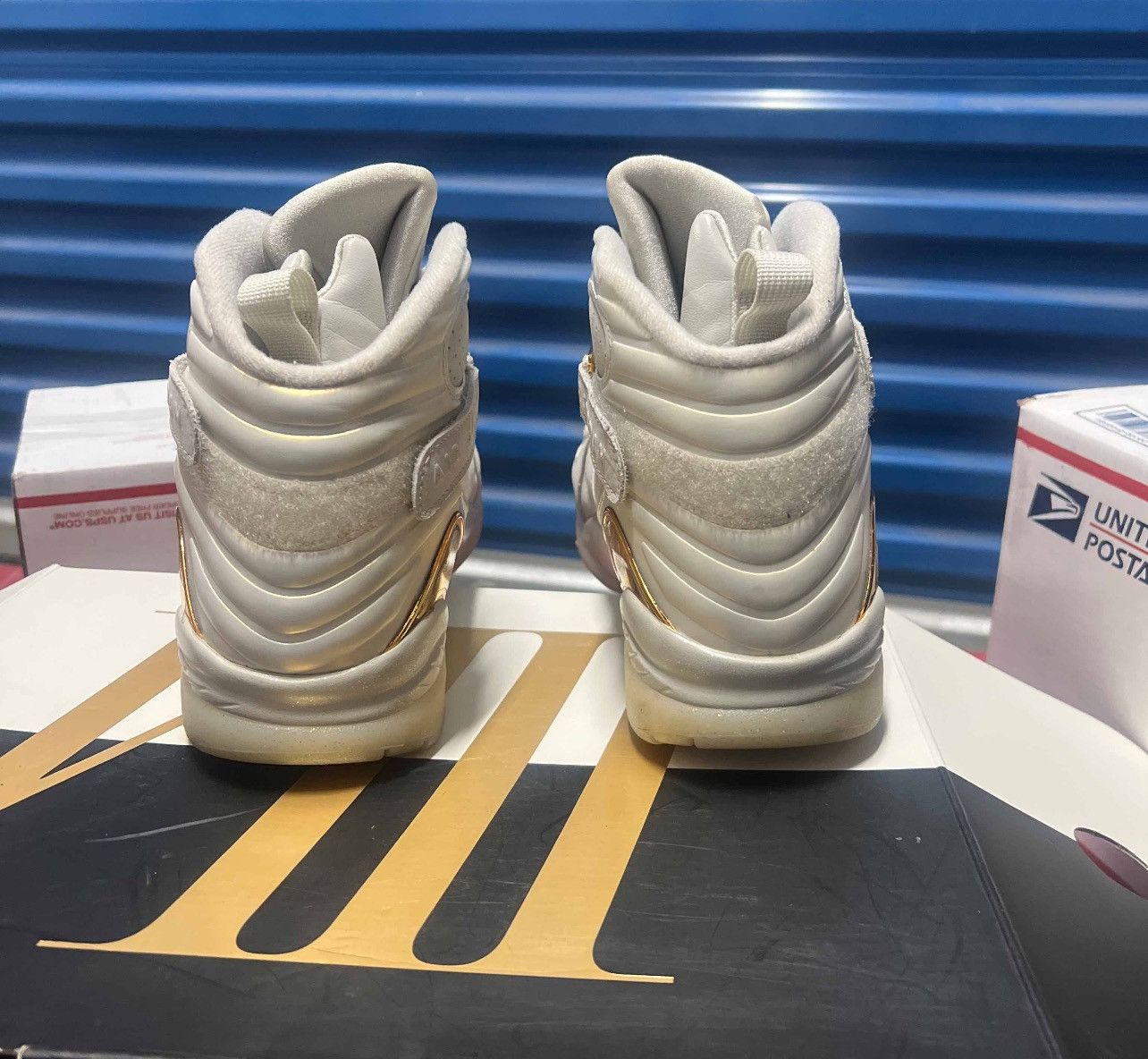 Jordan Brand Air Jordan 8 Retro C&C ‘Trophy’ Size US 12 / EU 45 - 4 Thumbnail