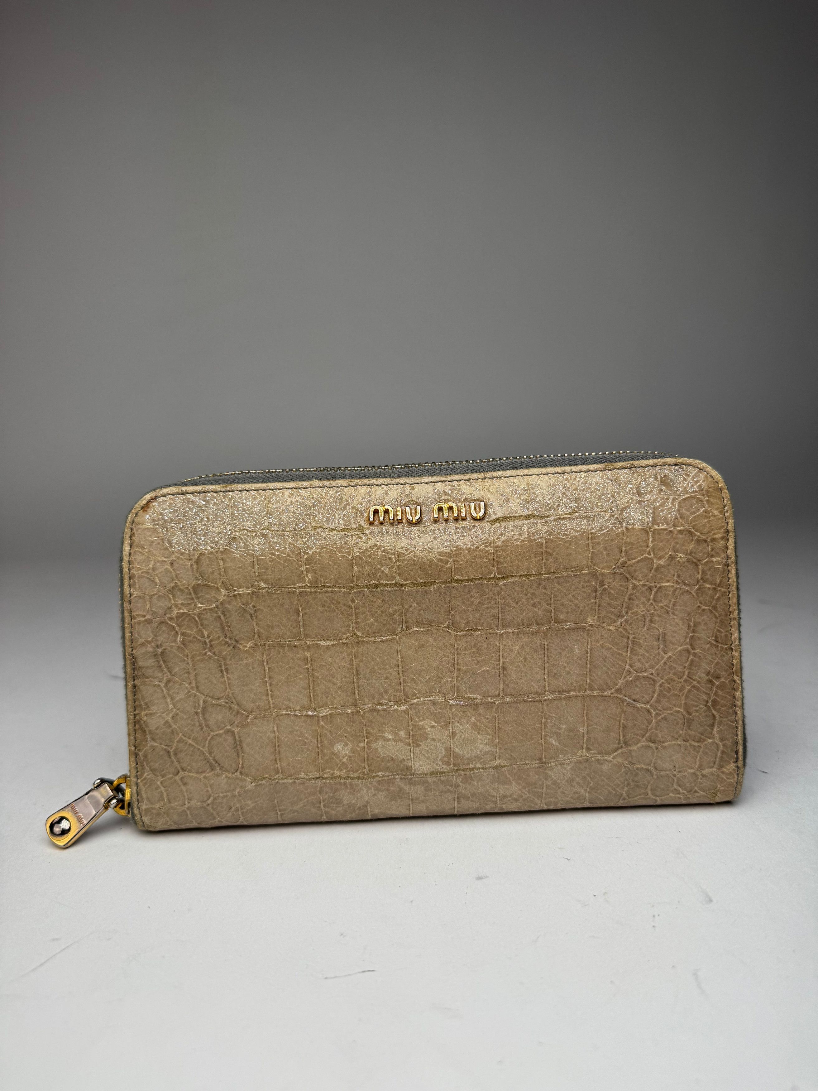 Miu Miu Vintage Leather Wallet white Brown Size ONE SIZE - 1 Thumbnail