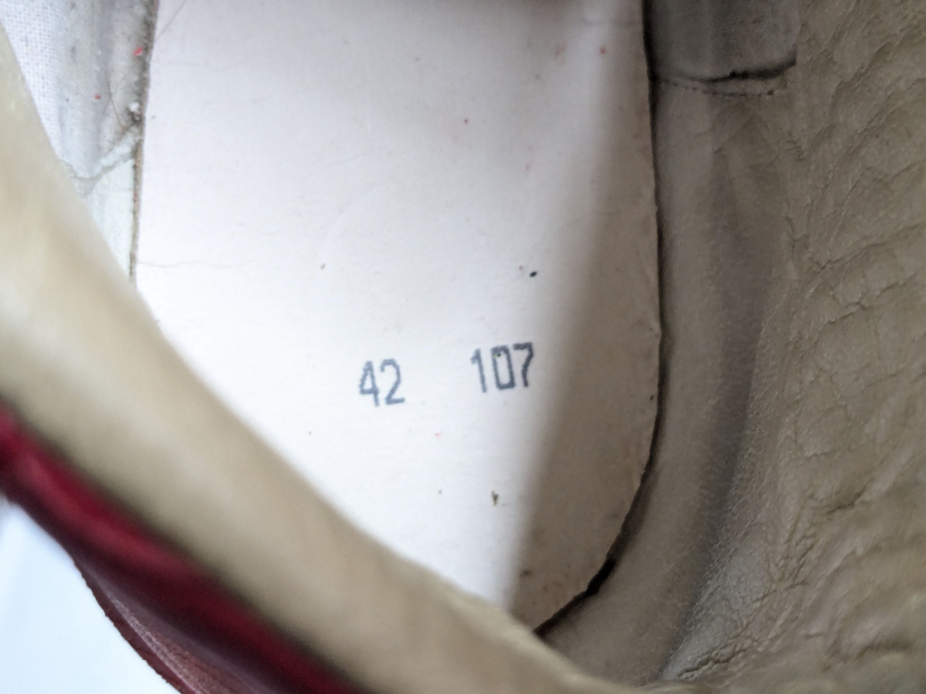 Maison Margiela Maison Margiela Replica GAT Red Paint Splatter 9 42 Size US 9 / EU 42 - 10 Thumbnail