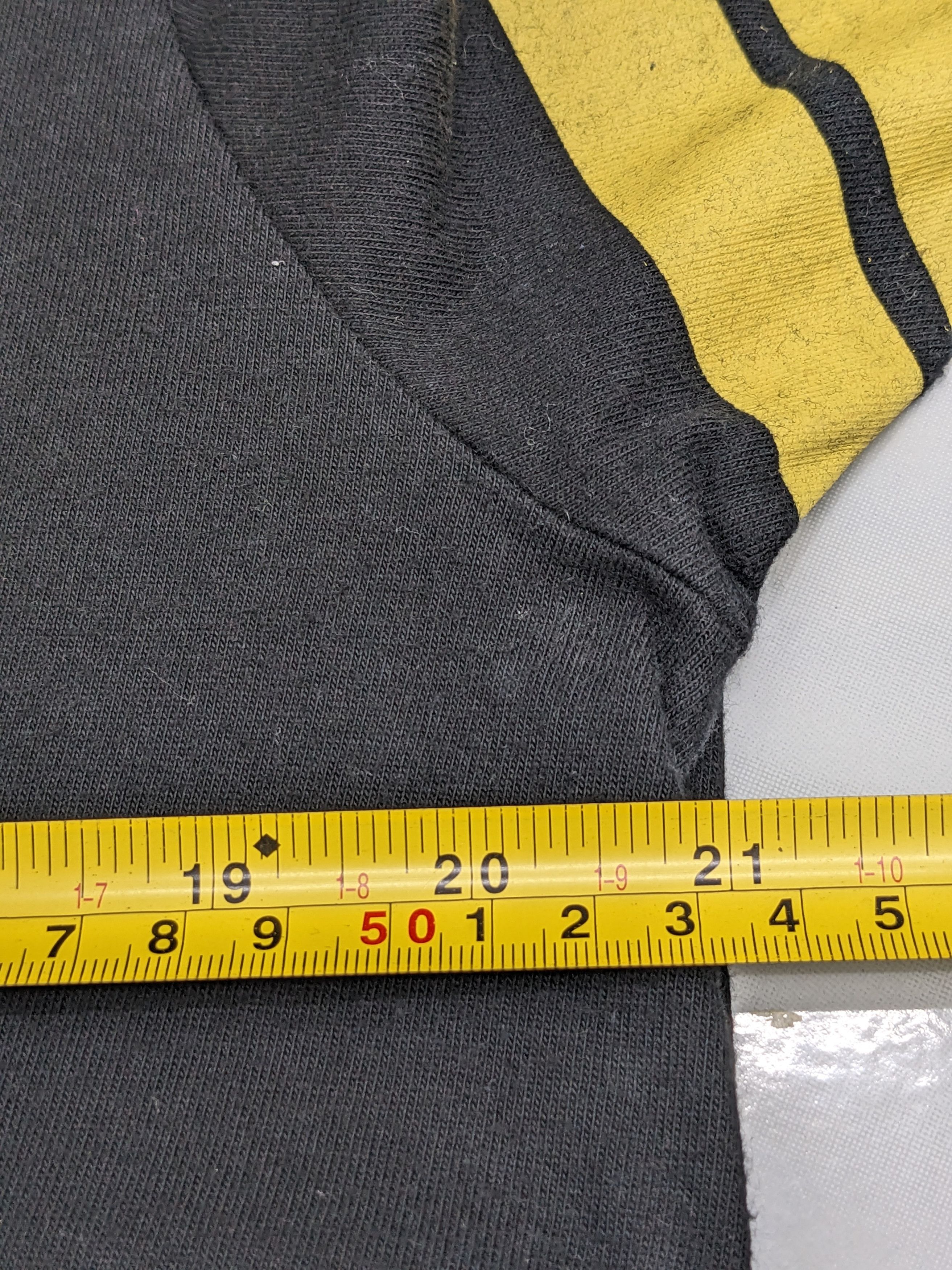 Wu-Tang Clan Japanese Brand Uniqlo X Wu-Tang Tshirt Size US L / EU 52-54 / 3 - 7 Thumbnail