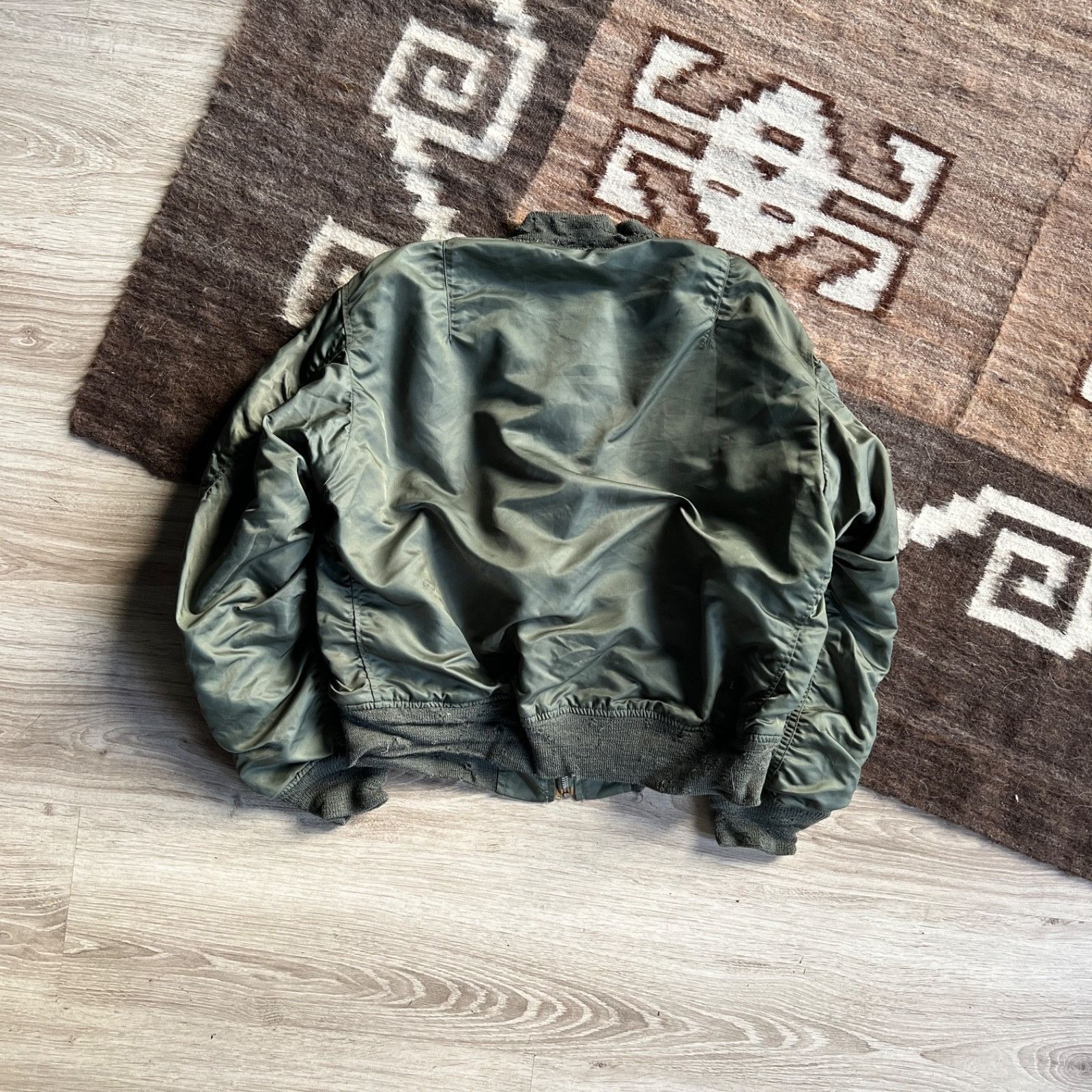 Alpha Industries Alpha Industries 70s Vintage USAF MA-1 Flight Jacket 9782AC Size US M / EU 48-50 / 2 - 11 Thumbnail