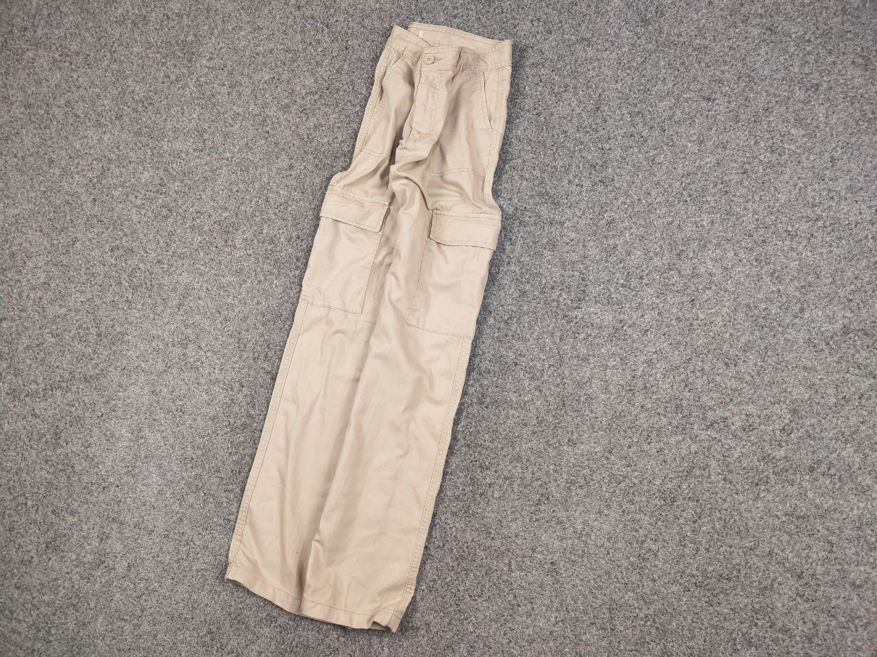 Japanese Brand Vintage Japanese Casual Beige Baggy Cargo Pants Y2K Style Size US 32 / EU 48 - 4 Thumbnail