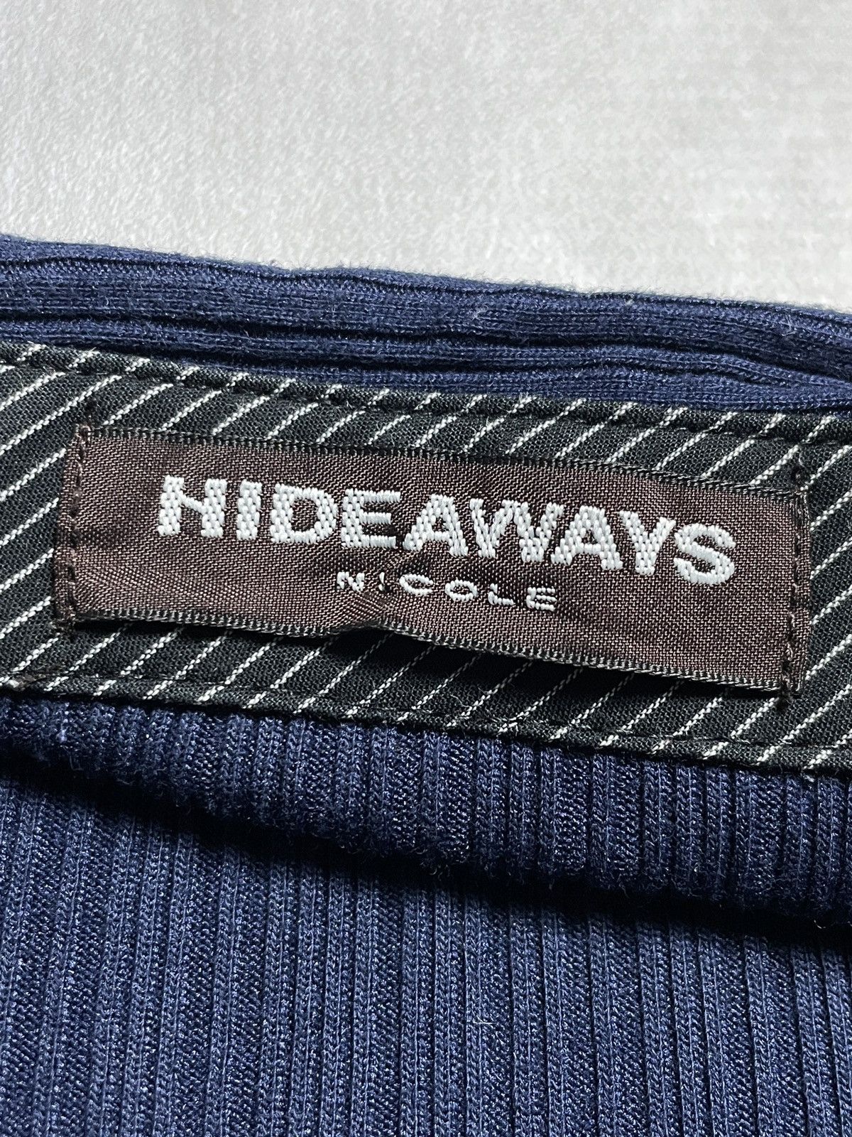 HIDEAWAYS 2000’s Hideaways Nicole - Vkei Style Half Button Shirt Size US M / EU 48-50 / 2 - 7 Thumbnail