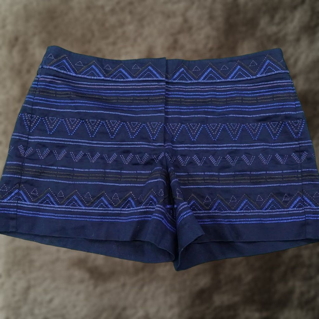White House Black Market White House Black Market Shorts Womens 14 Blue Twill Embroidered Geometric Hot Pants Size 36" / US 14 / IT 50 - 1 Thumbnail