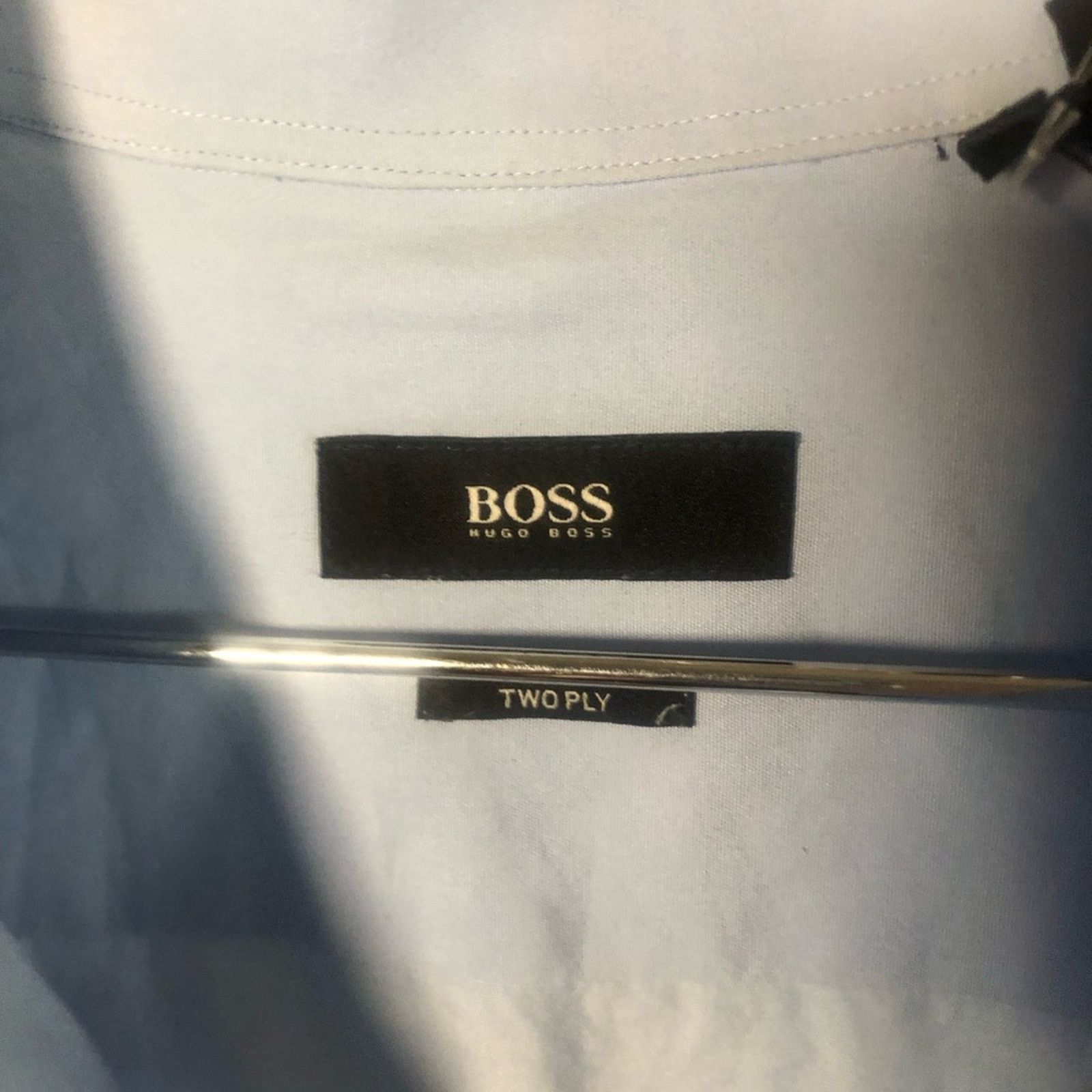 Hugo Boss button down dress shirt in blue. Size 18 1/2 Size US L / EU 52-54 / 3 - 6 Thumbnail