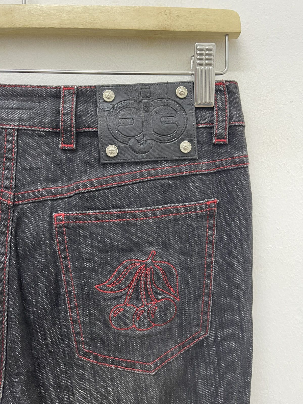 Escada Rare Vintage ESCADA Jeans Cherry Embroidered Flare Bootcut Size US 28 / EU 44 - 16 Thumbnail