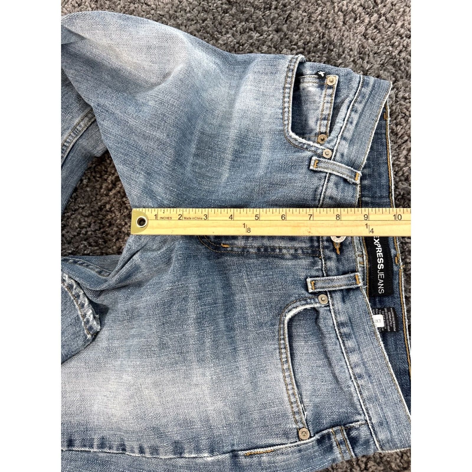 Express VINTAGE Express Jeans Womens 28x30 Stonewash Blue Light Wash Frayed Low Rise 90s Straight Womens Jeans Size 28" / US 6 / IT 42 - 5 Thumbnail