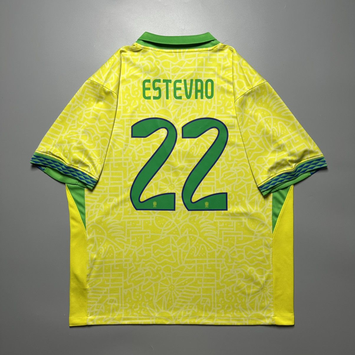 Nike BRAZIL NIKE 2022 WORLD CUP FOOTBALL HOME JERSEY #22 ESTEVAO Size US XXL / EU 58 / 5 - 1 Thumbnail