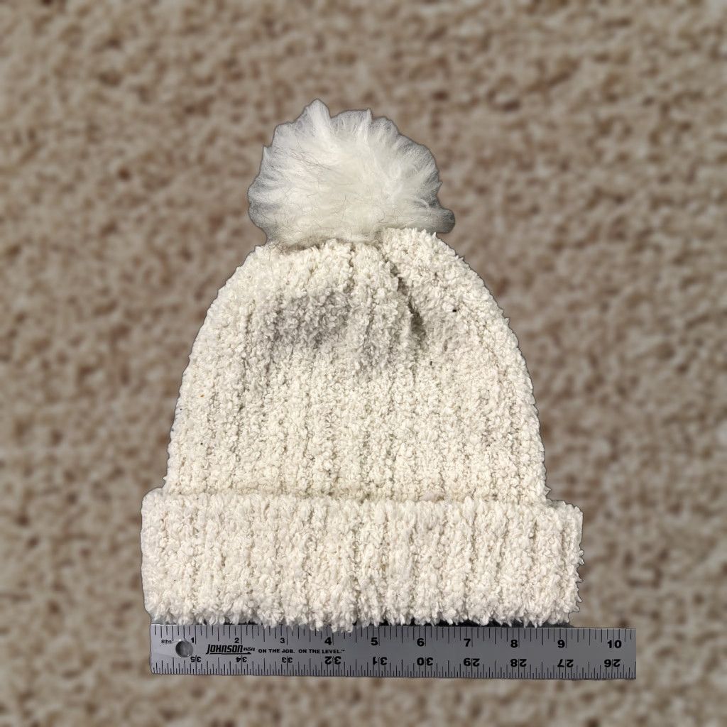Vintage Beanie Hat Unbranded Beanie Adult One Size White Knit 100% Polyester Faux Fur Pom Winter Ski Womens Size ONE SIZE - 1 Thumbnail
