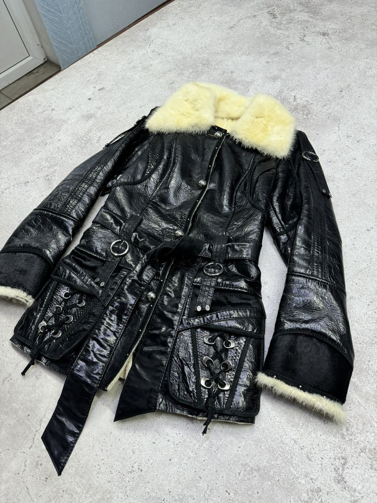 14th Addiction Vintage Patent Leather Bandage Fur Jacket Size US S / EU 44-46 / 1 - 12 Thumbnail